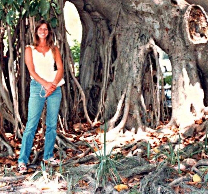 Photos of Carla Sue Frieberg, AKA Carla Kelsey, AKA Carla Cloud