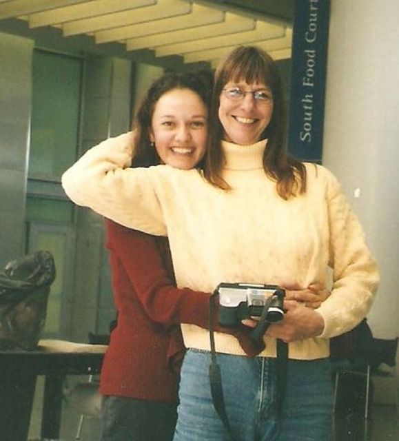 Photos of Carla Sue Frieberg, AKA Carla Kelsey, AKA Carla Cloud